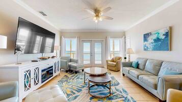 Tv, dvd-spelare och böcker