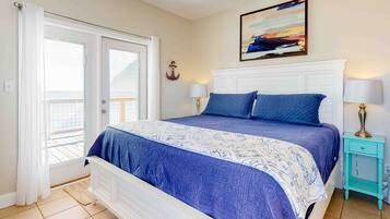 4 sovrum, strykjÀrn/strykbrÀda, internet och sÀngklÀder