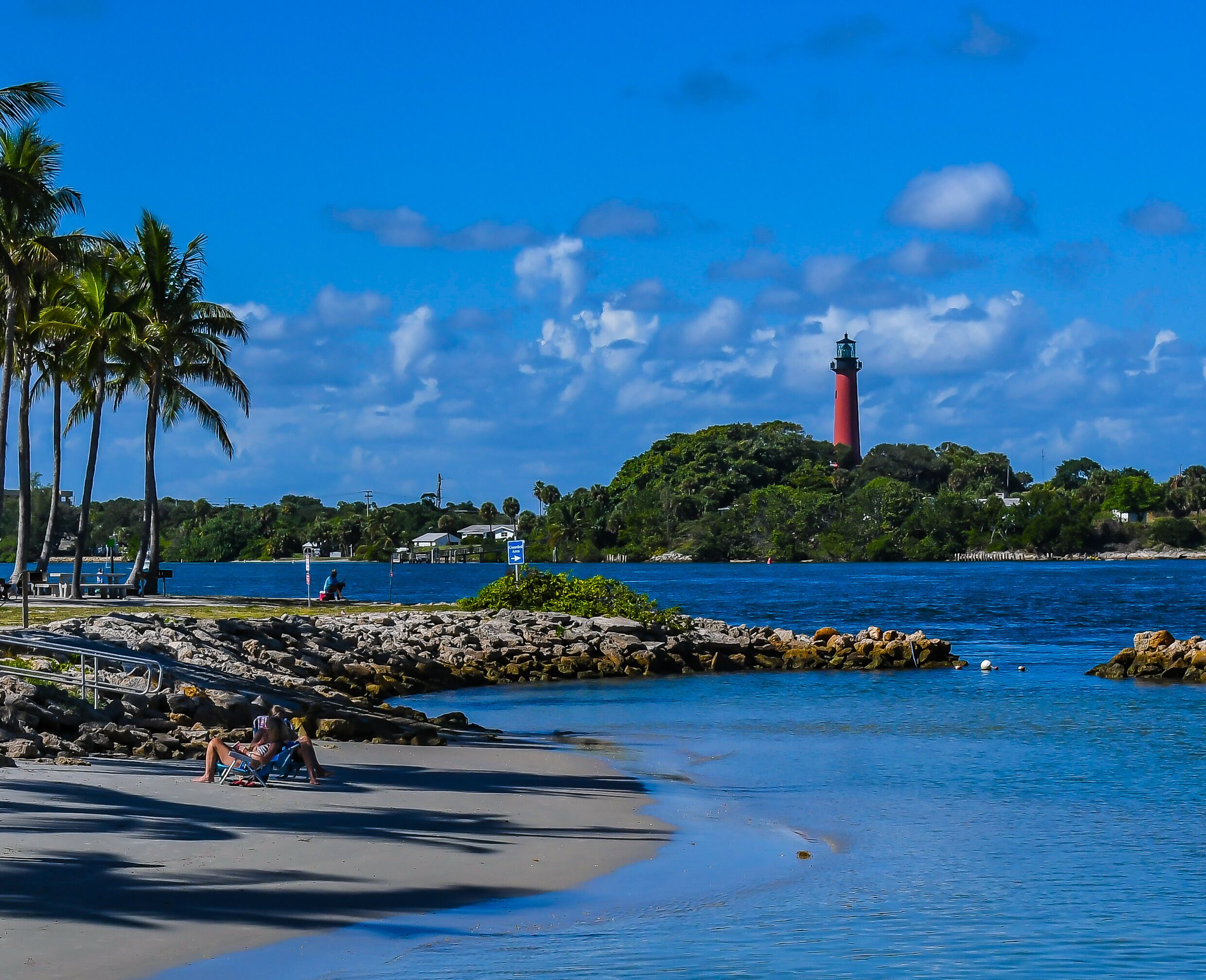 [NEW] Beautiful 3-bed, Prime Location! Steps to Beach, Pool, Park, Tennis, More