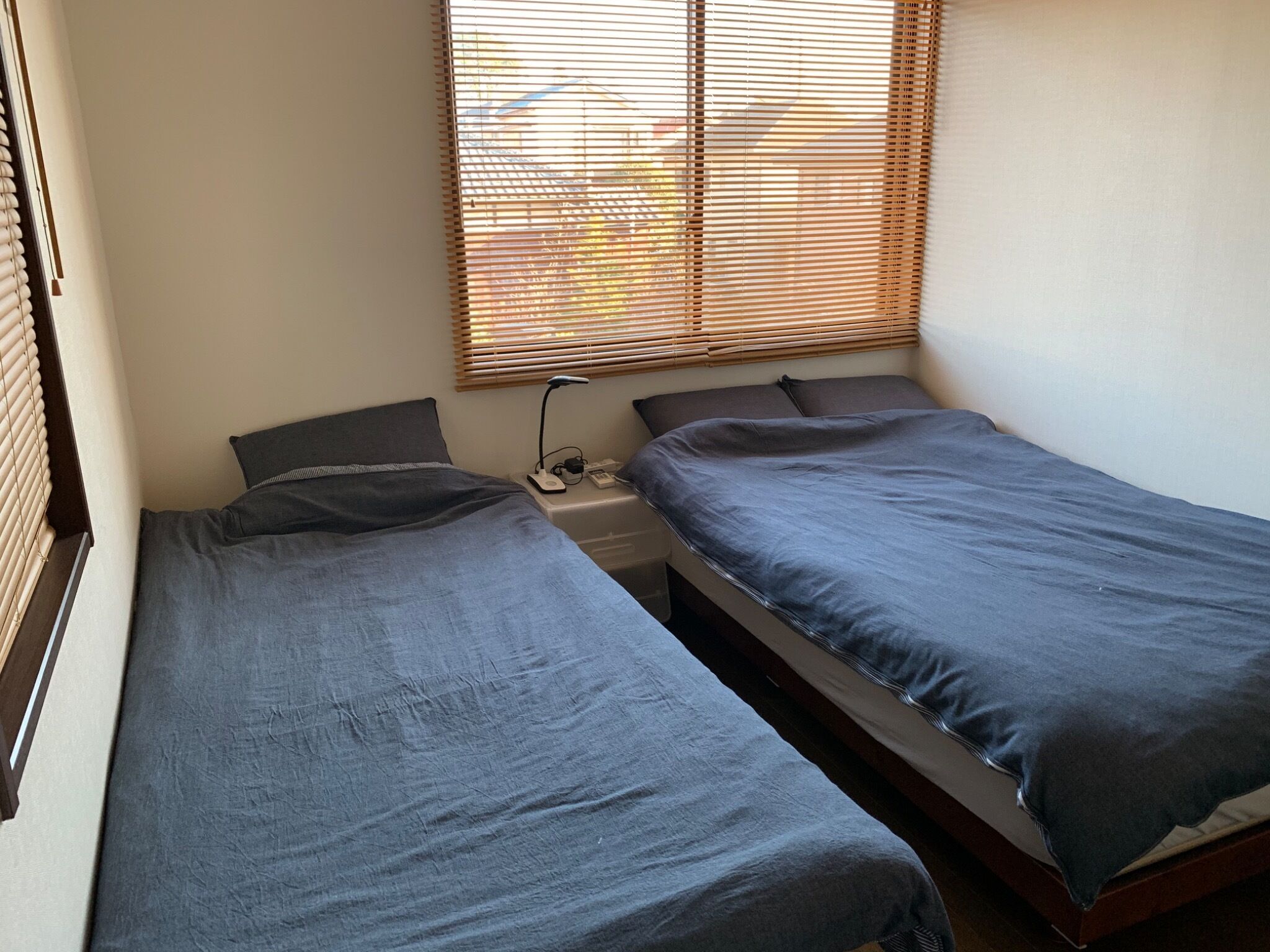 4 camere, una scrivania, ferro/asse da stiro, Wi-Fi gratuito