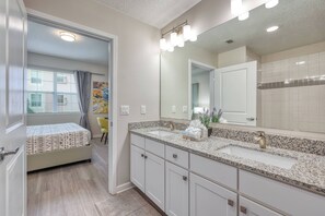 Hair dryer, towels, shampoo, toilet paper