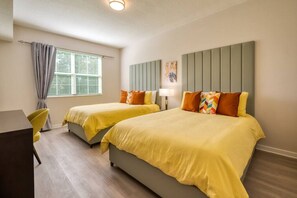 3 bedrooms, desk, iron/ironing board, travel cot