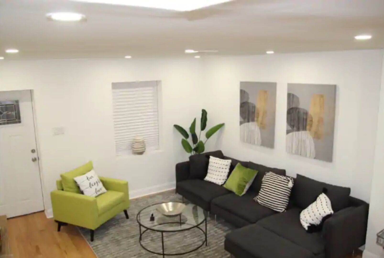 Newly Renovated Luxury Home Away From Home