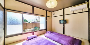 Schreibtisch, Bettwäsche