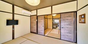 Bureau, literie fournie