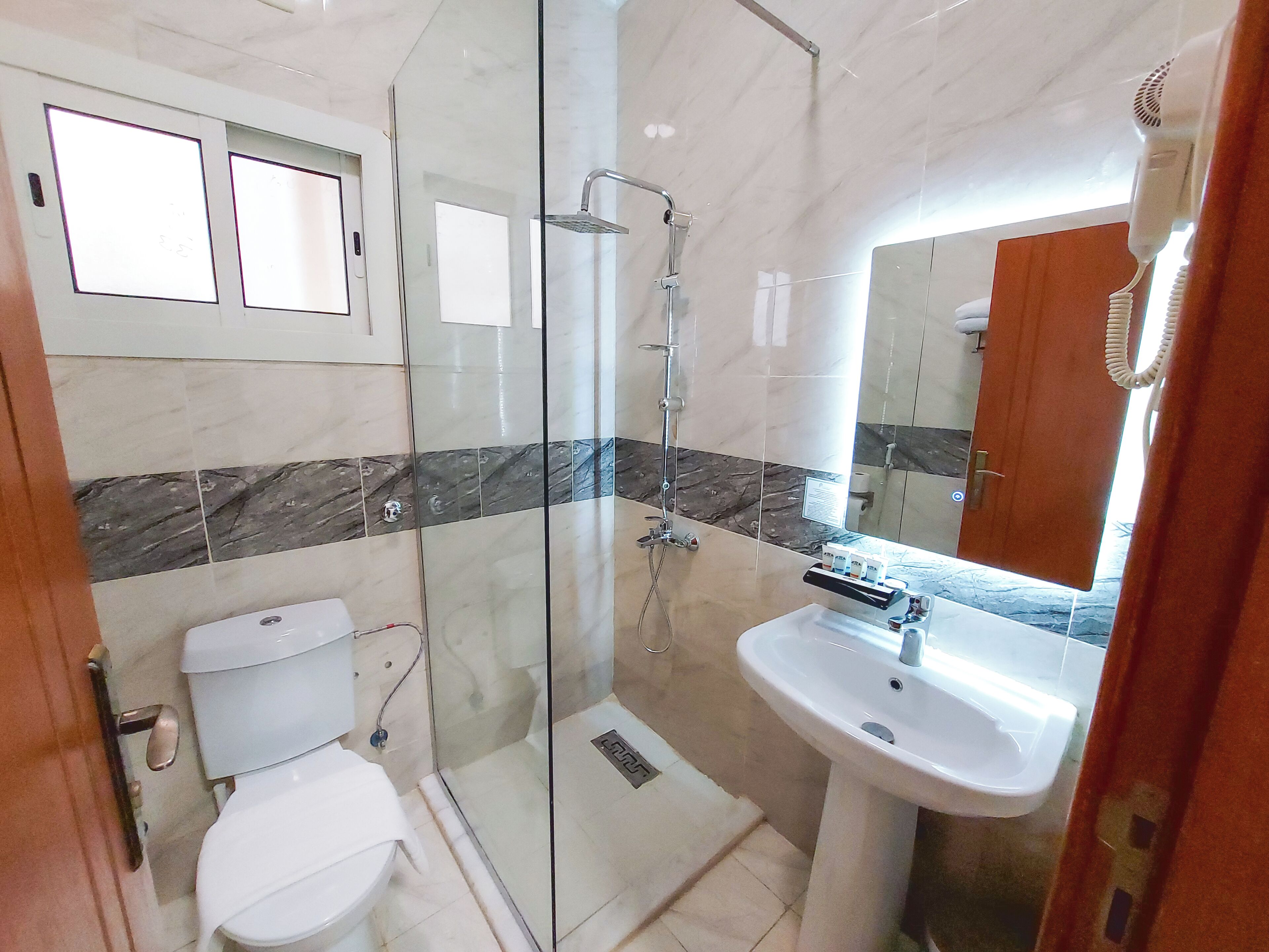 Familien-Suite | Badezimmer