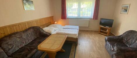 2 sovrum och resesäng