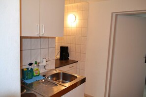 Unclassified image, 2 of 17, button