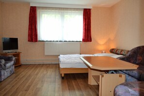 Unclassified image, 5 of 17, button