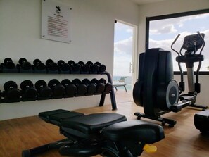 Fitness facility - Bahay, Condo Chic design, Equipped, fast Wifi (Playa del Carmen)