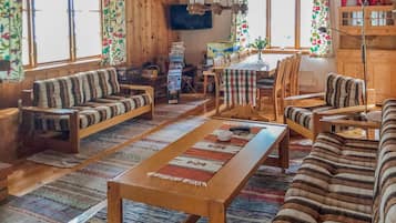 Télévision, cheminée