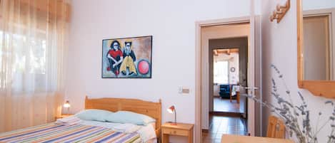 3 bedrooms, bed sheets, wheelchair access