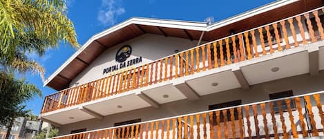 Fachada del alojamiento