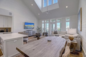 Smart TV - Luxe, 4-Story Penthouse@Cinnamon Shore near Town Center & More Amenities! (Port Aransas)