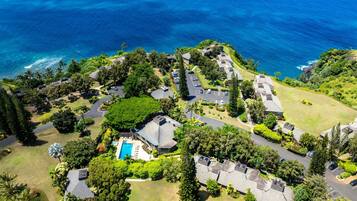 Condo, 2 Bedrooms | Exterior