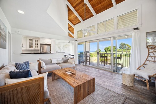 Pali Ke Kua #237 2 Bedroom Condo by RedAwning