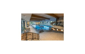 Innenpool, Infinity-Pool