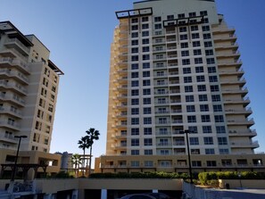Exterior - Stunning 11th floor Ocean/Golf views, Resort, Wifi (Miramar Beach)