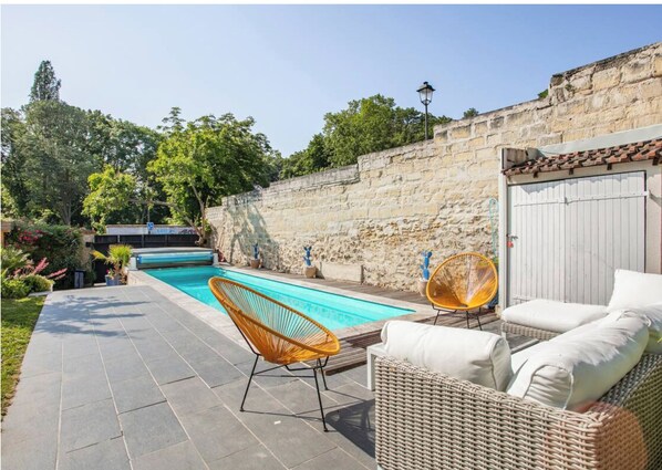 Piscine extérieure, piscine chauffée
