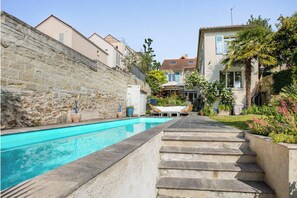 Piscine extérieure, piscine chauffée