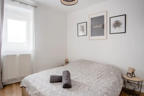 2 makuuhuonetta, vauvan matkasänky, ilmainen Wi-Fi, vuodevaatteet