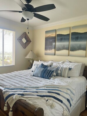 2 bedrooms, desk, iron/ironing board, free WiFi