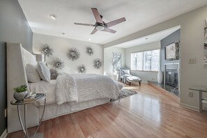 3 bedrooms, desk, iron/ironing board, free WiFi