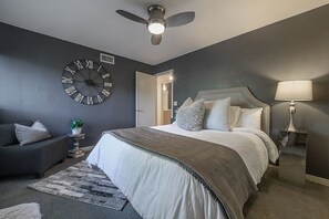 3 bedrooms, desk, iron/ironing board, free WiFi