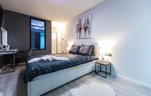 4 Schlafzimmer, Reisekinderbett, kostenloses WLAN, Bettwäsche