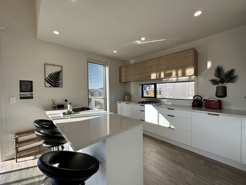 Ruataniwhat Retreat - Free WIFI