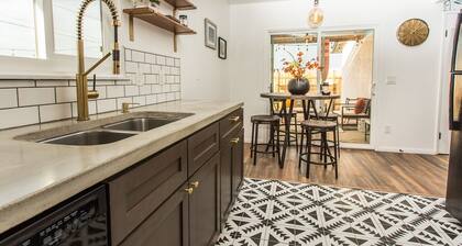 Desert Casita - Lounging under the desert stars