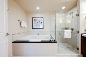 PH Floor Two-Bedroom - Balcony | Bathroom | Separate bathtub and shower, jetted bath, free toiletries, hair dryer - StripViewSuites Two Bedroom at Signature (Las Vegas)