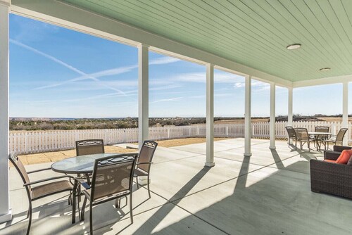 Four Gables cabin in the pasture
