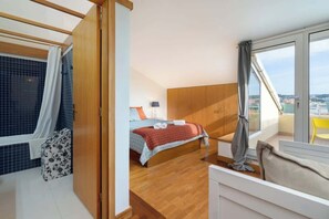 2 多间卧室、WiFi、床单