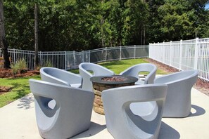Property grounds - Cypress Pointe Resort (Hurry Only 1 Left) (Orlando)