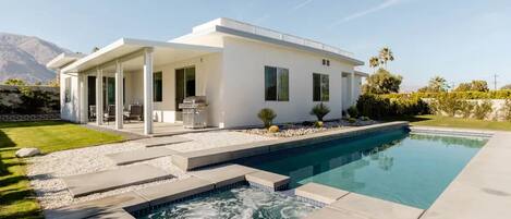 Indoor pool, outdoor pool