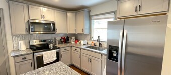 Newly Renovated! Welcome Soccer/Football fans 10 mins to BoFA Stadium