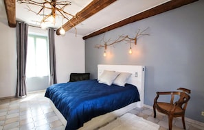 3 makuuhuonetta, vauvan matkasänky, ilmainen Wi-Fi, vuodevaatteet