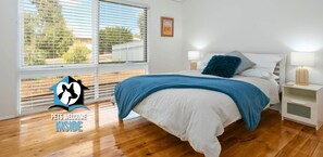 Bedroom - 13 Chibnall St, Port Elliot - 3BR Updated Coastal Beach House in Funky Port Elliot (Port Elliot)