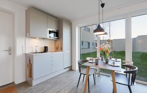 Kühlschrank, Herdplatte, Geschirrspüler