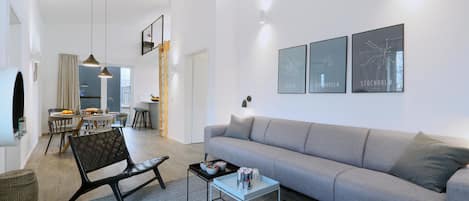 智能电视、壁炉