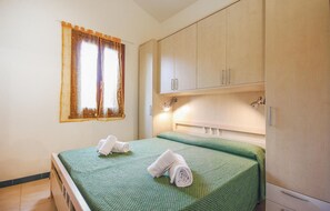 1 habitación, wifi y ropa de cama