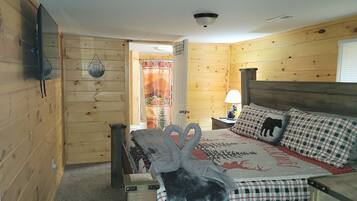 3 habitaciones, tabla de planchar con plancha, wifi y ropa de cama