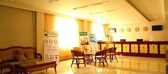 Greentree Inn Express Hotel (Guangzhou Road, Heze Development Zone)