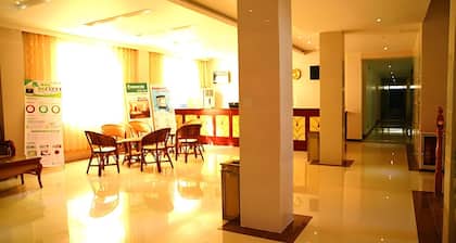 Greentree Inn Express Hotel (Guangzhou Road, Heze Development Zone)