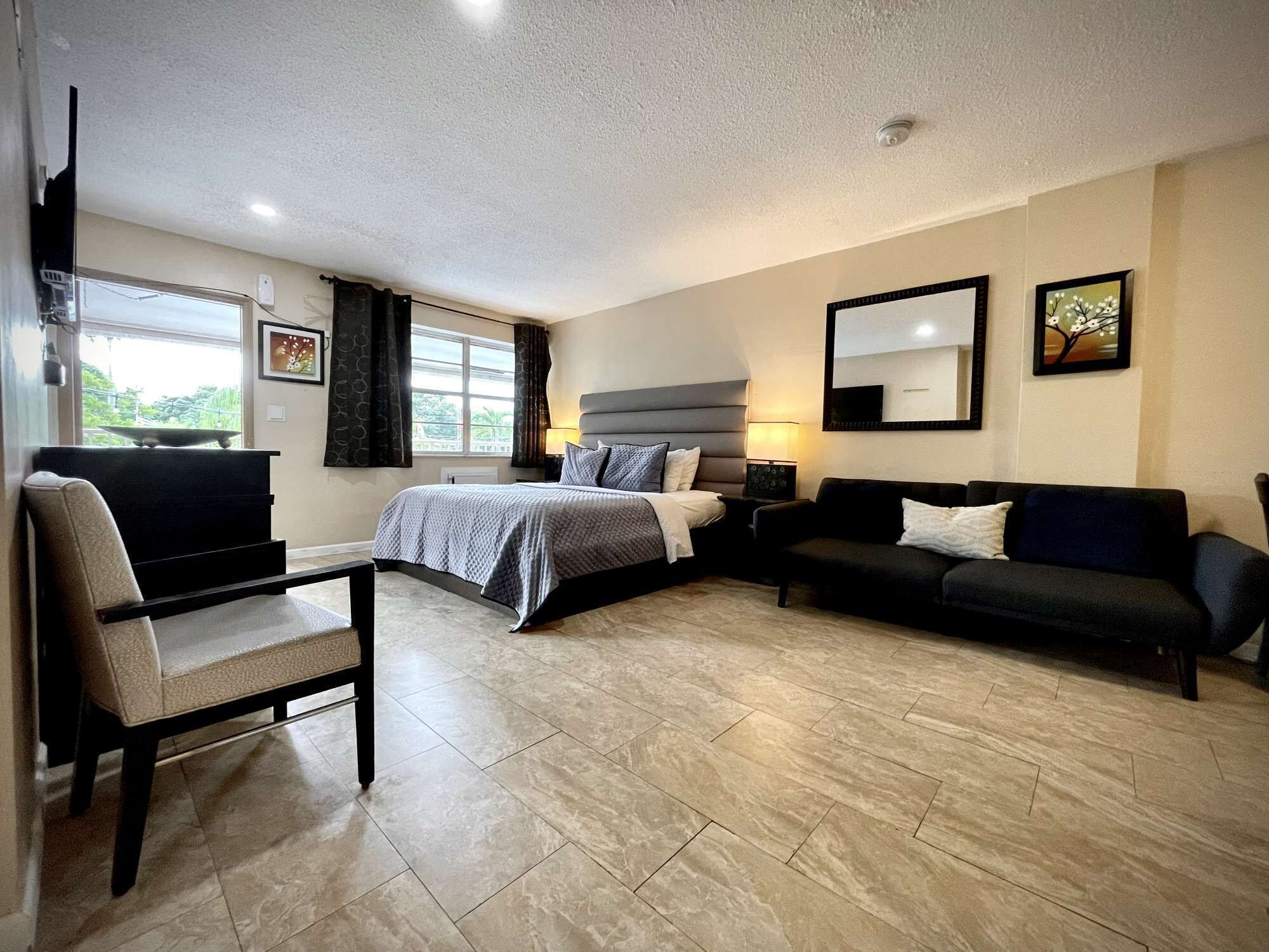 Fer et planche à repasser, Wi-Fi, draps fournis