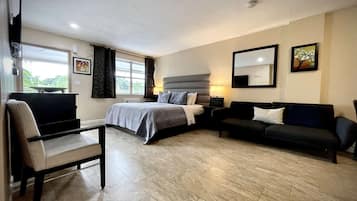 Silitysrauta/-lauta, Wi-Fi, vuodevaatteet