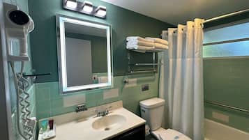 Vasca, asciugacapelli, asciugamani