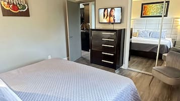 3 makuuhuonetta, silitysrauta/-lauta, Wi-Fi, vuodevaatteet