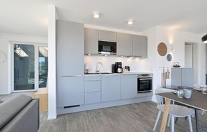 Kühlschrank, Herdplatte, Geschirrspüler